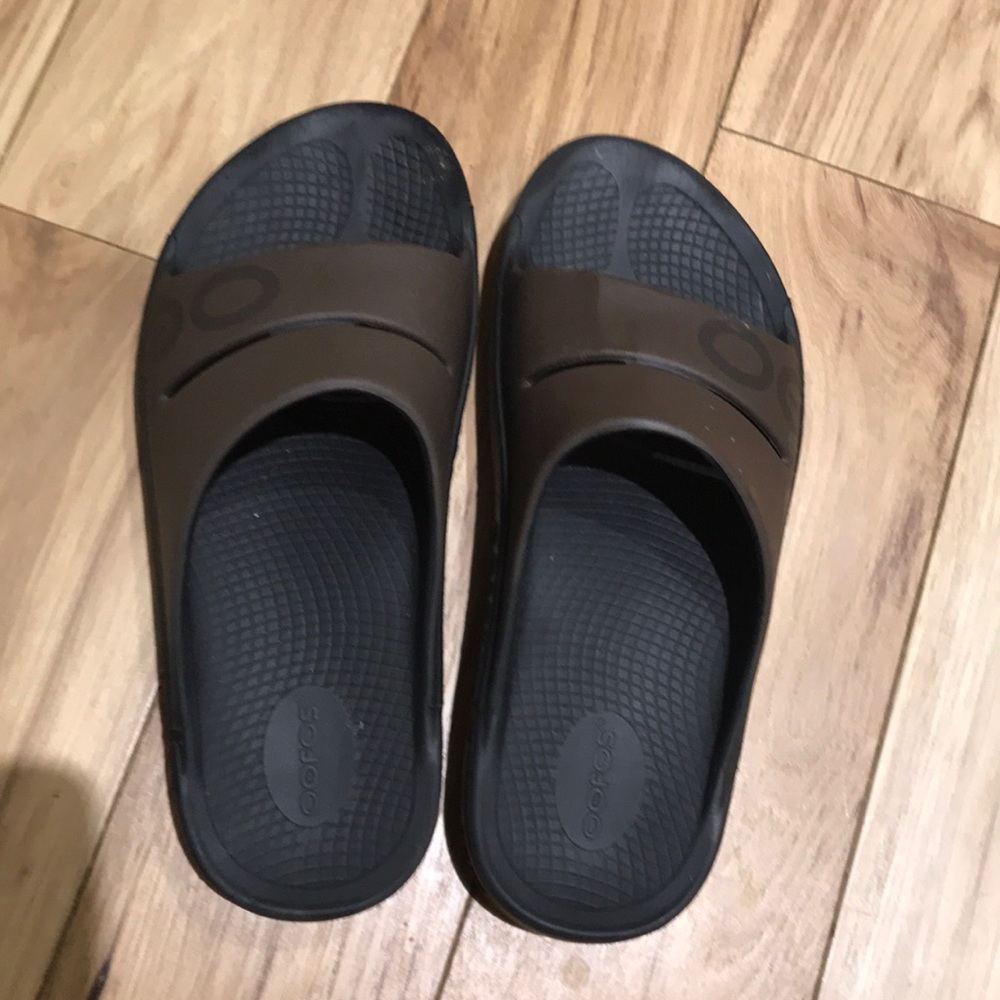 Oofos women’s recovery sandals 11 eu 42